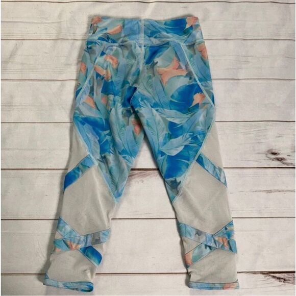 Zella Girls Print Crossover Crop Leggings Size 10/12 - Picture 3 of 12